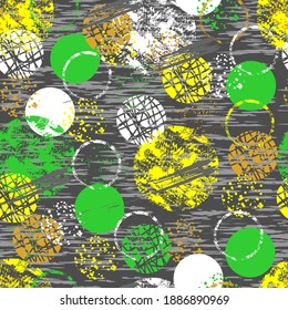 Seamless grunge pattern with geometric elements on gray background.
