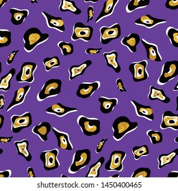 Seamless Hand Drawn Abstract Diagonal Leopard Shapes Vector Pattern Isolated Background