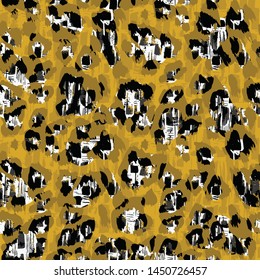 Seamless Hand Drawn Abstract Leopard Cheetah Skin Vector Pattern Tie Dye Gradient Background