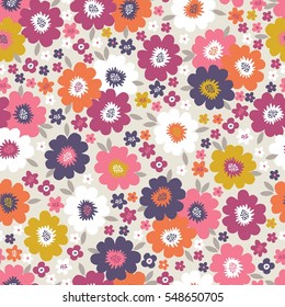 Seamless hand drawn background with flowers