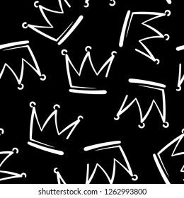 Seamless hand drawn crown pattern on the black background. Vector illustration.