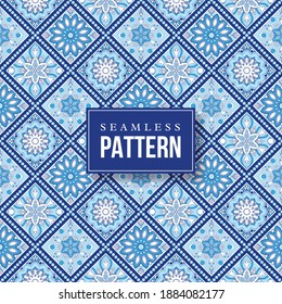 Patrón de mandala dibujado a mano sin inconvenientes. Elementos antiguos de estilo oriental. Textura de fondo de pantalla, fondo y relleno de página. Motivos islámicos, árabes, indios, turcos, otomanos, asiáticos. Ilustración vectorial.