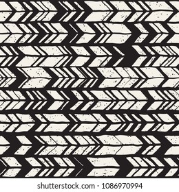 Seamless hand drawn style chevron pattern in black and white. Abstract vector grungy background
