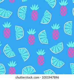 Patrón de verano dibujado a mano sin fisuras. Vector de fondo colorido con diferentes Elementos. Diseño para estampados, camisas y carteles.
