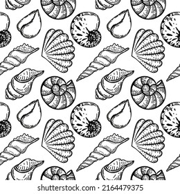 Seamless, hand-drawn sea creatures doodle in sketch style. Seashells. White background. Isolated. Summer. Ocean. Flat design. Vector illustration.