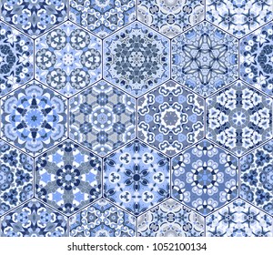 Nahtlose sechseckige Mosaikfliesen im Vektorsatz. Orientalische und ethnische Motive in Designmustern.