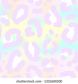 Seamless holographic pattern with leopard skin. Trendy abstract texture with animal print. Fashion foil pastel background, vector illustration.