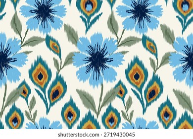 Patrón floral ikat sin costuras con motivos de plumas de pavo real en tonos azul, verde y dorado, diseño étnico dibujado a mano que se repite para el Fondo de pantalla textil de la tela.