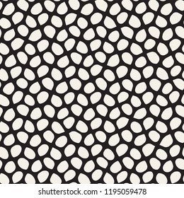 Seamless irregular lines vector mosaic pattern. Abstract chaotic tessellation texture. Random shapes pavement background