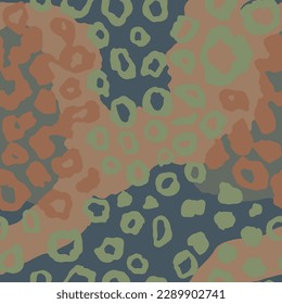 Seamless Khaki Fashion Retro Cheetah Textile Print. White Seamless Spring Graphic Jungle, Seamless Shape Texture. Repetitive Bright Leopard Watercolor Wallpaper.