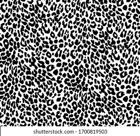 Seamless leopard pattern, animal print.