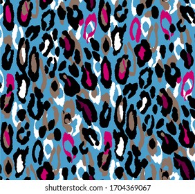 Seamless leopard pattern, animal print.