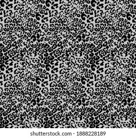 Seamless leopard pattern, animal print.