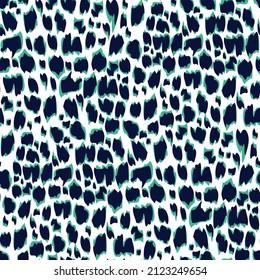 seamless leopard skin pattern on white background