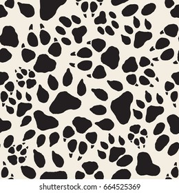 seamless monochrome animal track pattern background