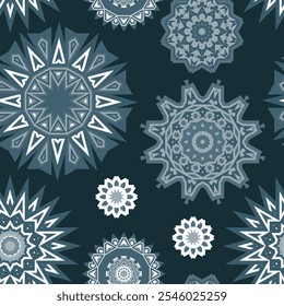 Nahtloses monochromes Muster mit verschiedenen dekorativen Elementen in Form stilisierter Blumen. Blaue Palette. Vektorgrafik
