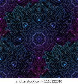 Seamless oriental arabesque pattern. Laced decorative floral pattern with circular ornament, gradient mandala on black background. Mosaic tiles boho, ethnic design in vector, Indian or Arabic motifs.