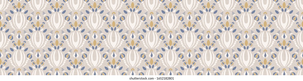 Pieza de medallón ornamentado impecable en linea de crema francesa de estilo chic. Bordura de damasco floral dibujado a mano. Fondo azul blanco antiguo.  La decoración interior de la casa. Guarnecido de cinta de flor orgánico
