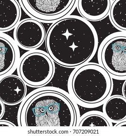 Seamless pattern with abstract circles and cute hipster owls in retro glasses.  Vector background of night sky and romantic birds in design elements.
