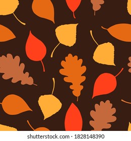 Patrón sin foco con hojas de otoño sobre fondo oscuro. Textura para impresión, textil, embalaje, postal. Ilustración vectorial dibujada a mano.