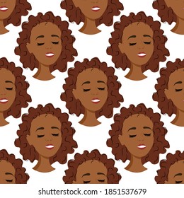 Nahtloses Muster mit Avatar eines schwarz-häutigen afrikanischen Mädchens auf weißem Hintergrund. Profil einer jungen Frau im Vordergrund in einem flachen Stil. Freuen Sie sich auf entspannte Gesichter von Menschen.
Stock-Vektorgrafik