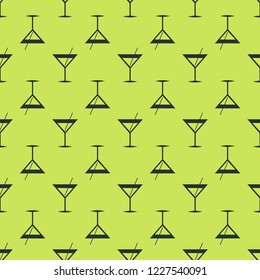 Seamless pattern background with alcohol cocktail drinks of martini, margarita, tequila or vodka.