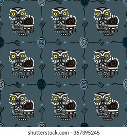 Seamless pattern background with owls in hand-drawn ethnic style. Vector illustration.
