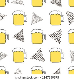 Seamless pattern with beer mug and triangles on the white background. Vector illustration