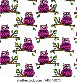 Seamless pattern with birds. Owls on the branches. Hand drawn