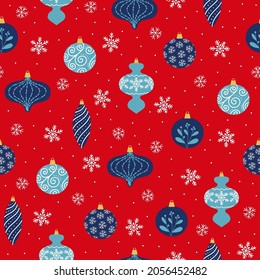 Patrón inmaculado de decoración navideña azul y copos de nieve sobre fondo rojo. Decoración de árboles de Navidad de diferentes formas. Ilustración del vector