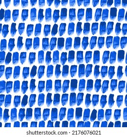 Nahtloses Muster mit blauen Streifen. Hintergrund mit gezogenen Farbflecken. Dekorative Vektorstruktur