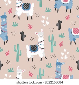 Patrón sin foco con lama azul y blanco con cactus, cactus, hierba y corazones sobre fondo beige. Ilustración vectorial, impresión para embalajes, tejidos, papel pintado, textiles.