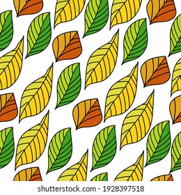 Nahtloses Muster heller Herbstblätter mit asymmetrischen Adern, gelb-orangefarbenen und grünen Teilen des Baums auf weißem Hintergrund, Vektorgrafik
