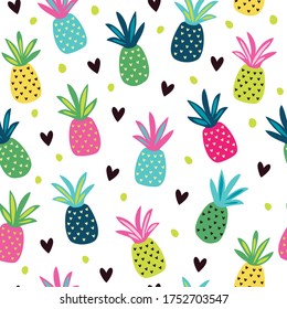 Seamless pattern with bright pineapples and hearts on a white background.
