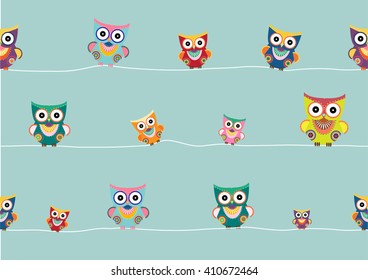 Seamless pattern of cartoon owls on green background  ,Vector illustrations