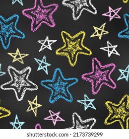 Seamless Pattern Of Chalk Drawn Sketches Blue, Pink, Yellow, White Stars On Chalkboard Backdrop. Stylized Grunge Endless Motif. Continuous Background Of Realistic Crayon Drawing Starry Sky.