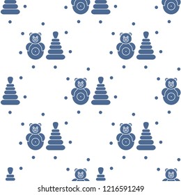 Seamless pattern with children's toys. Roly-poly, pyramid.
