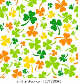 Seamless pattern with clovers
