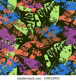 Seamless pattern with colored autumn leaves