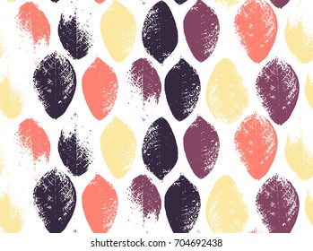 Seamless pattern of colored autumn leaves. EPS 10 vector illustration