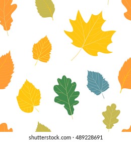 Seamless pattern with colorful autumn leaves. Vector pattern isolated on white background.