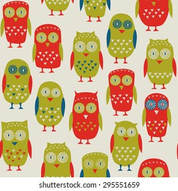 Seamless pattern with colorful owls. Collection of funny birds. Vector illustration.