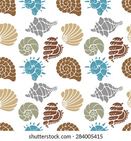 Seamless pattern with colorful sea shells. Summer beach print, repeating background texture. Cloth design. Wallpaper, wrapping  