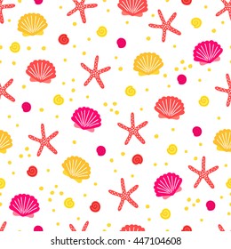 Seamless pattern with colorful starfishes, shells and sand on white background