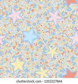 Seamless pattern consisting of randomly scattered starfish on a variegated background. Editable.