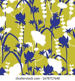 Nahtloses Muster mit kontrastreichen Silhouetten von Blumen. Abstrakte Textur der Vektorillustration in blauen Tönen mit weißem Hintergrund.
Druck für Textilien, Stoffe, Hintergründe, Accessoires, Packpapier