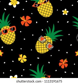 Seamless pattern with cool funny pineapples in sunglasses