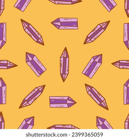 Patrón sin foco con diamantes púrpura de cristal. La magia de Gemstone. Dibujo vectorial colorido dibujado a mano. Fondo amarillo, envoltura, impresión para tela o papel