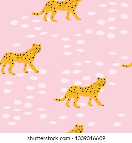 Seamless pattern of cute cheetah