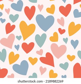Patrón sin foco con corazones lindos. Ideal para tejidos, textiles, fondos, embalajes, cubiertas. Vector de fondo creativo. Para valentina, bebé y niños.